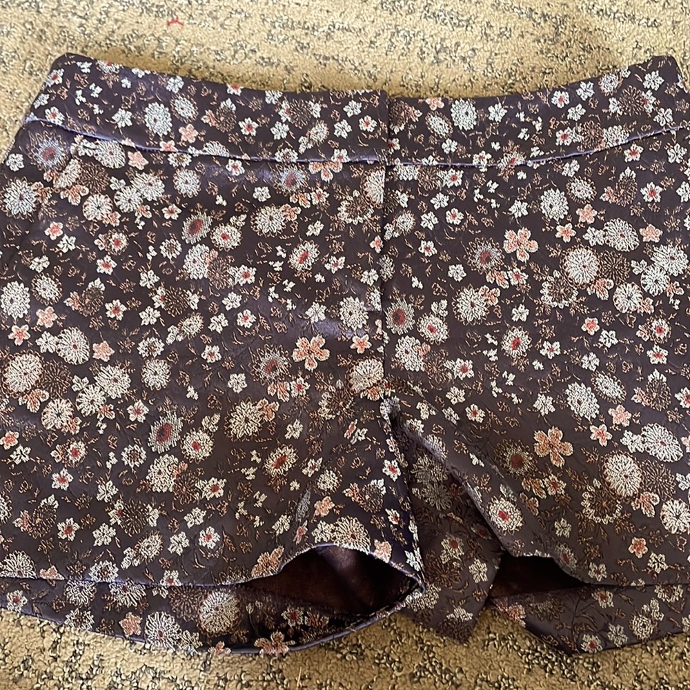 Loft 4” Shorts